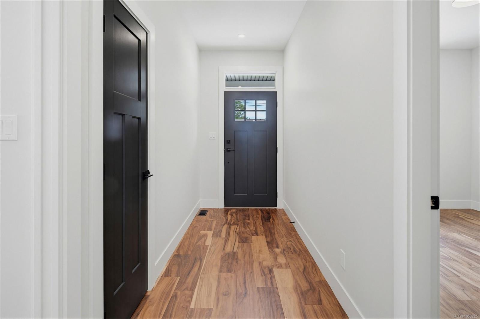 3616 Princess Ave — listing photo 5 of 39