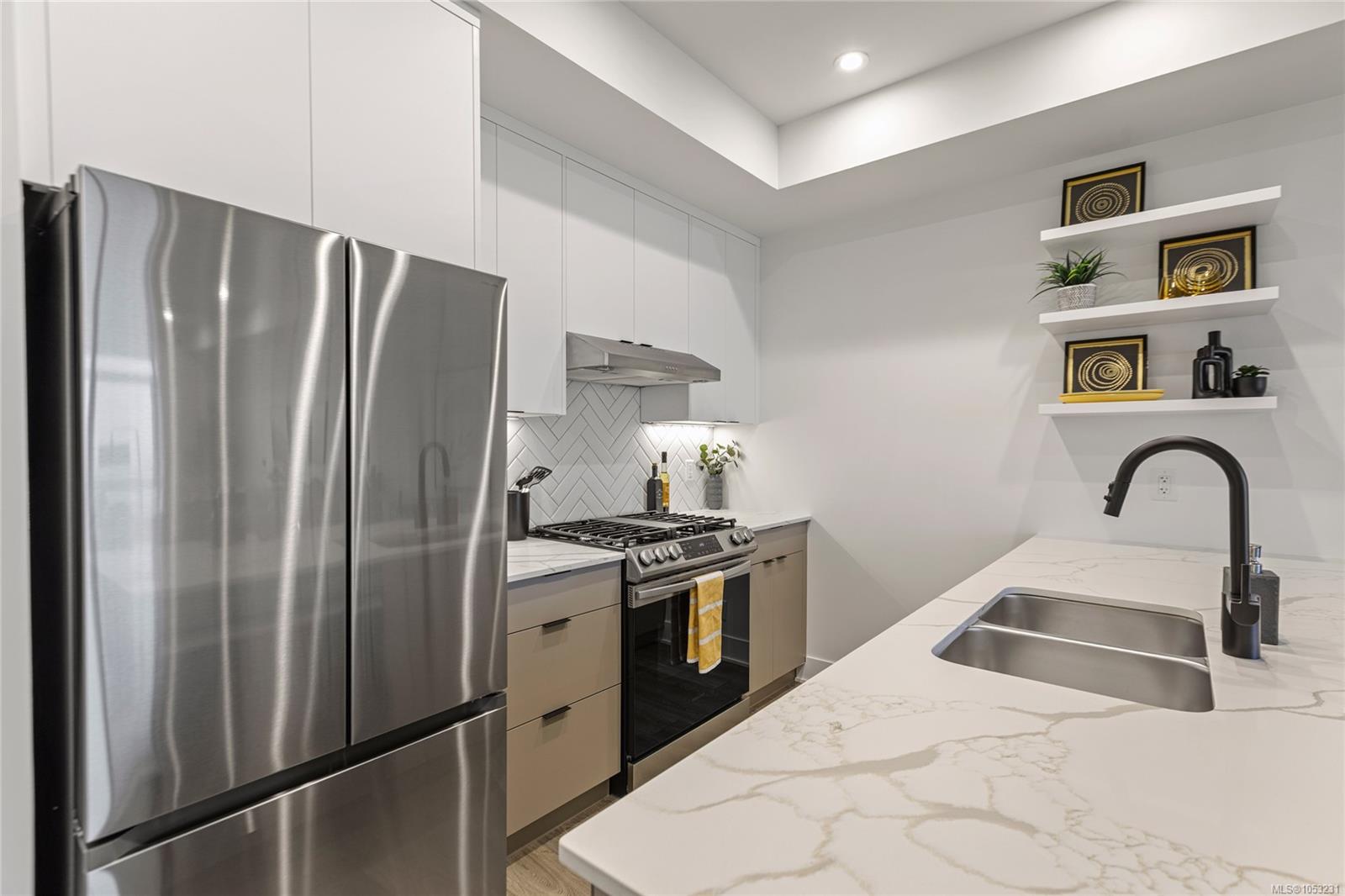 309-1114 Samar Cres — listing photo 7 of 58