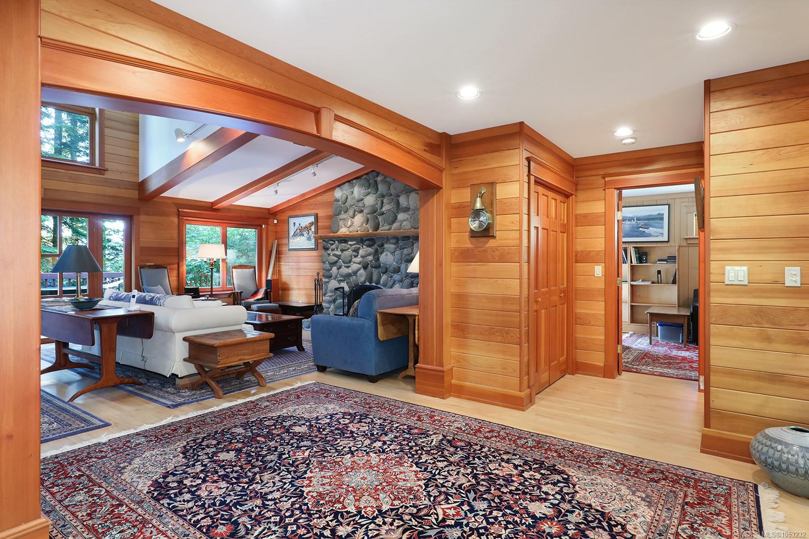1717 Glen Urquhart Dr — listing photo 4 of 53