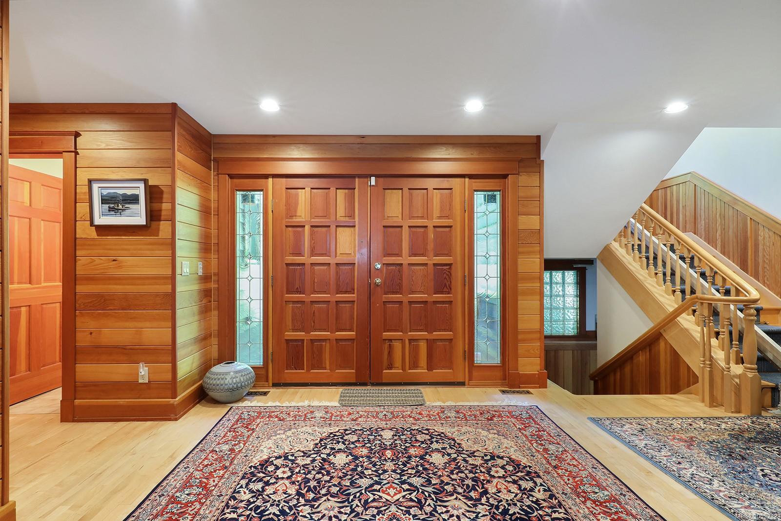1717 Glen Urquhart Dr — listing photo 5 of 53