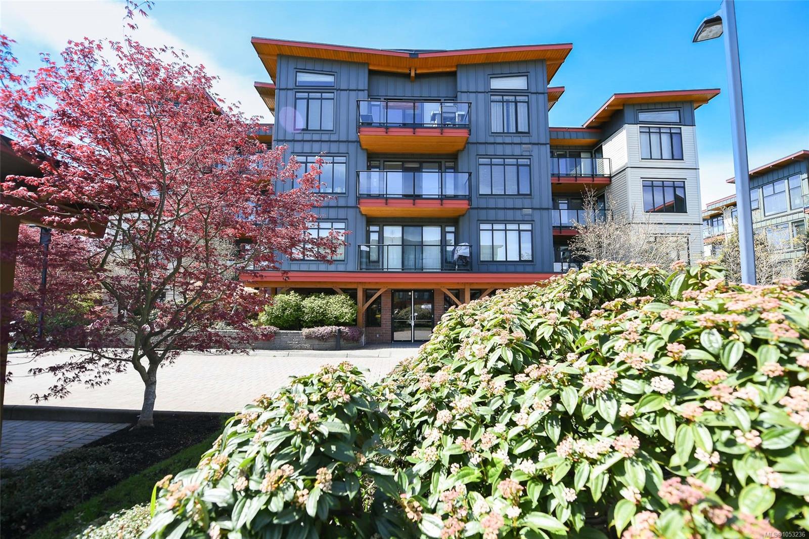 144-2300 Mansfield Dr — listing photo 2 of 48