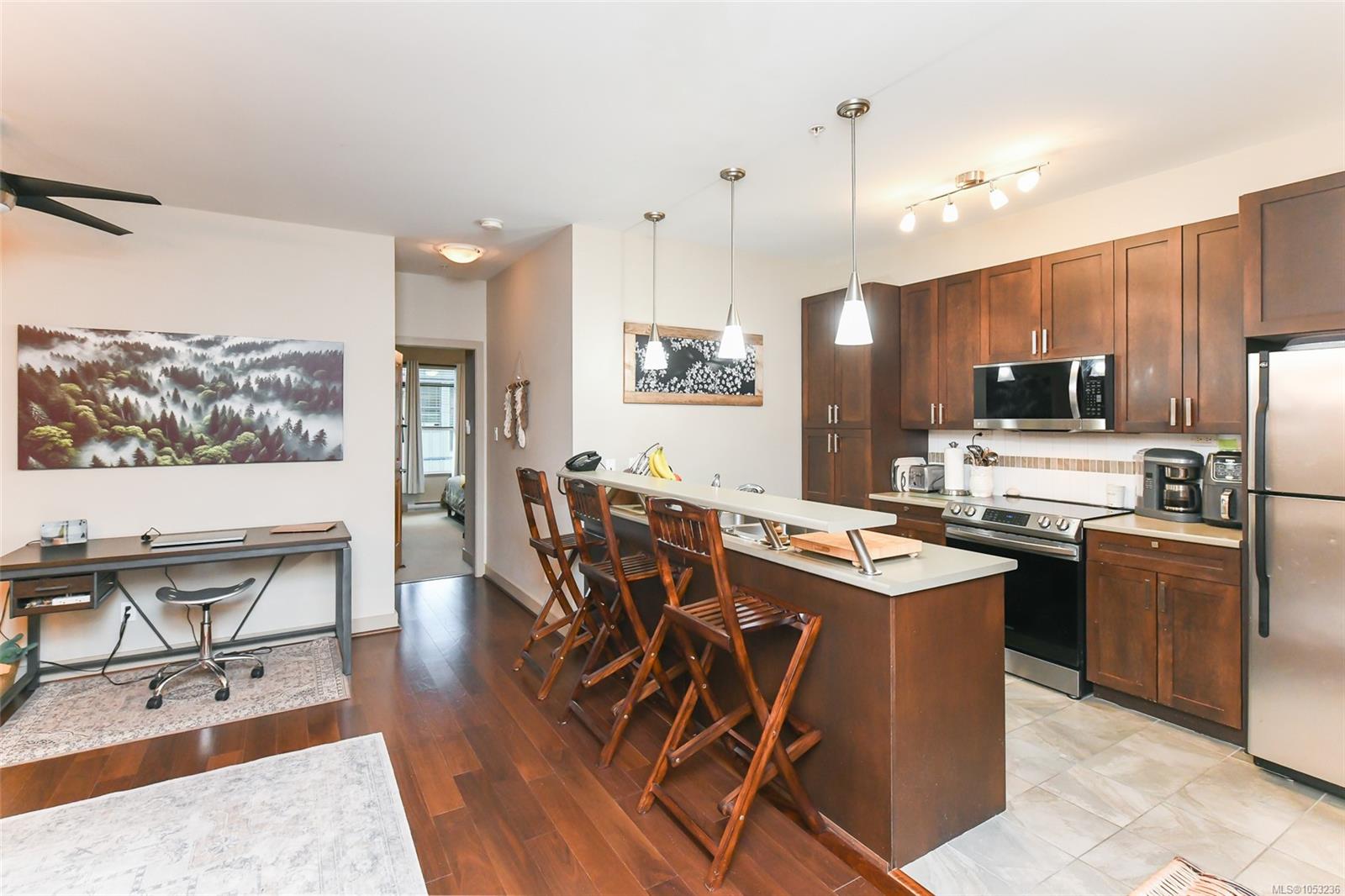 144-2300 Mansfield Dr — listing photo 11 of 48