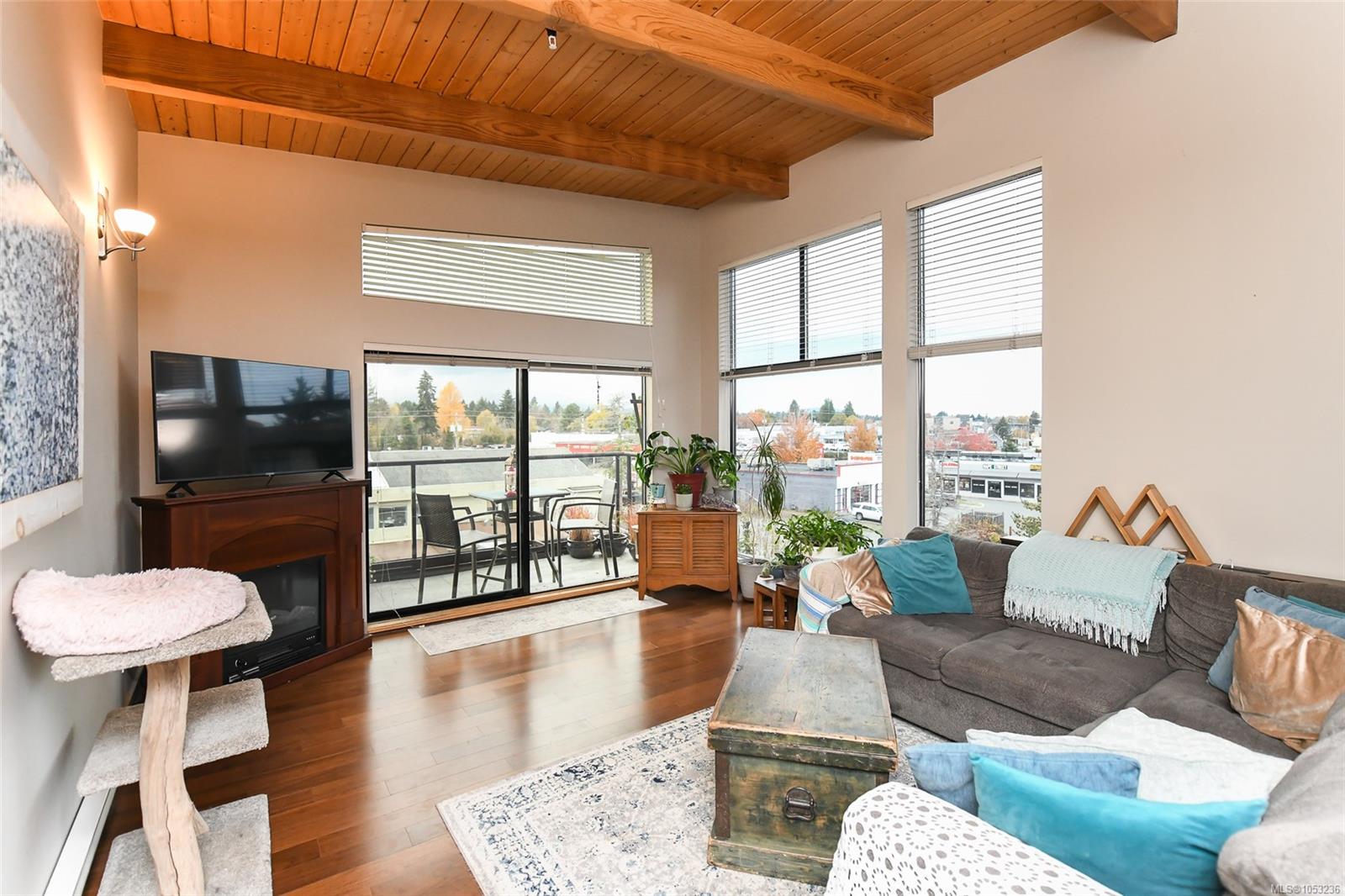 144-2300 Mansfield Dr — listing photo 13 of 48