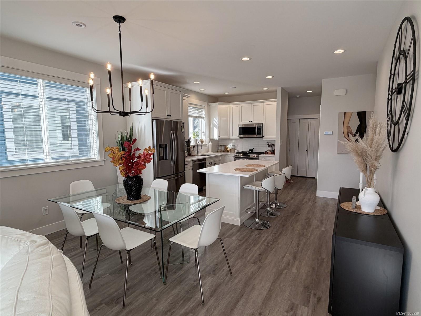 4475 Wellington Rd — listing photo 6 of 30