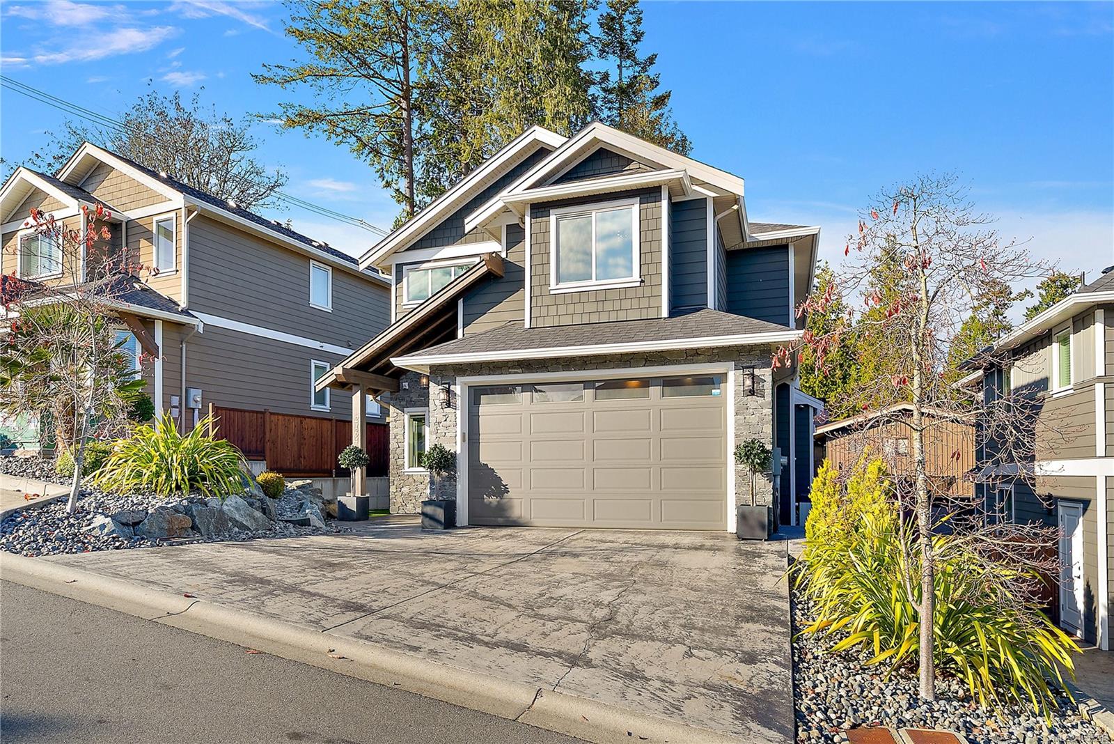 2164 Timber Ridge Crt — listing photo 3 of 34
