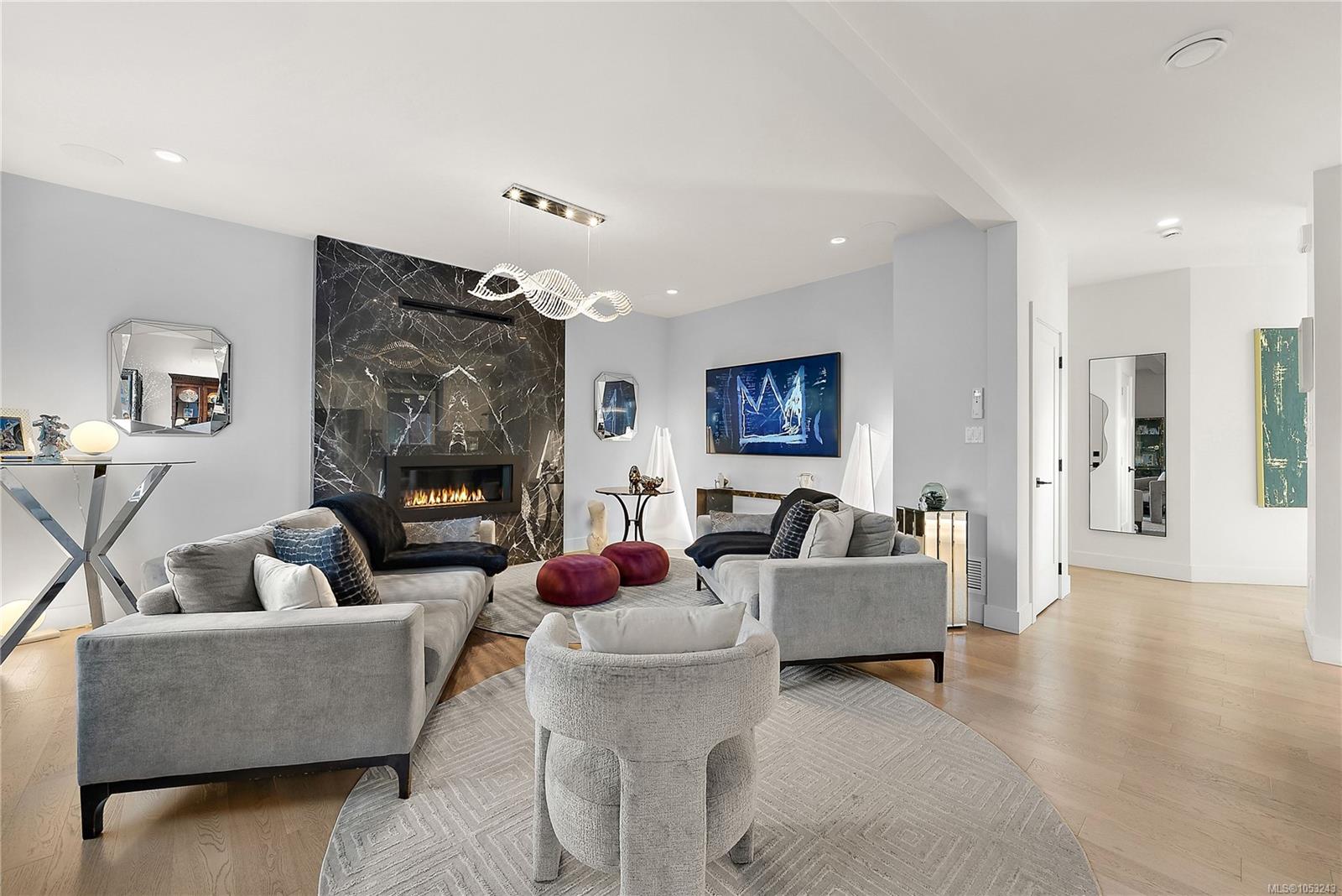 2164 Timber Ridge Crt — listing photo 9 of 34