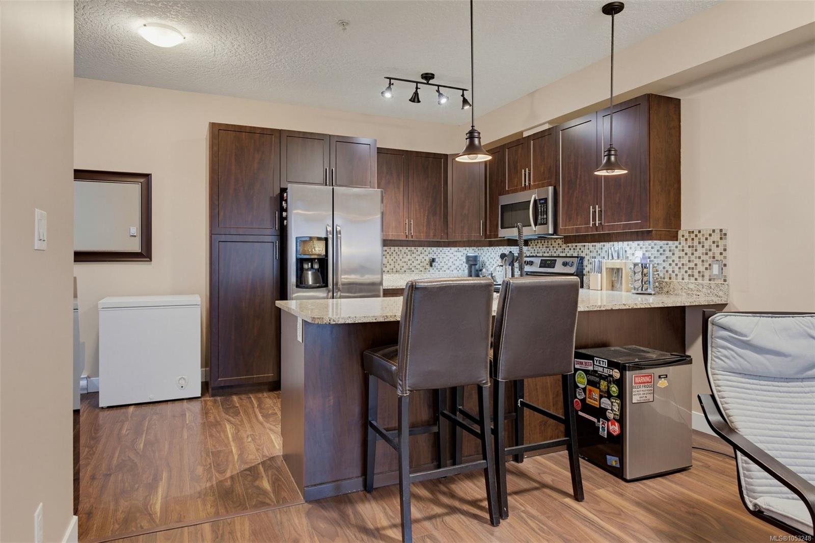 103-938 Dunford Ave — listing photo 12 of 26