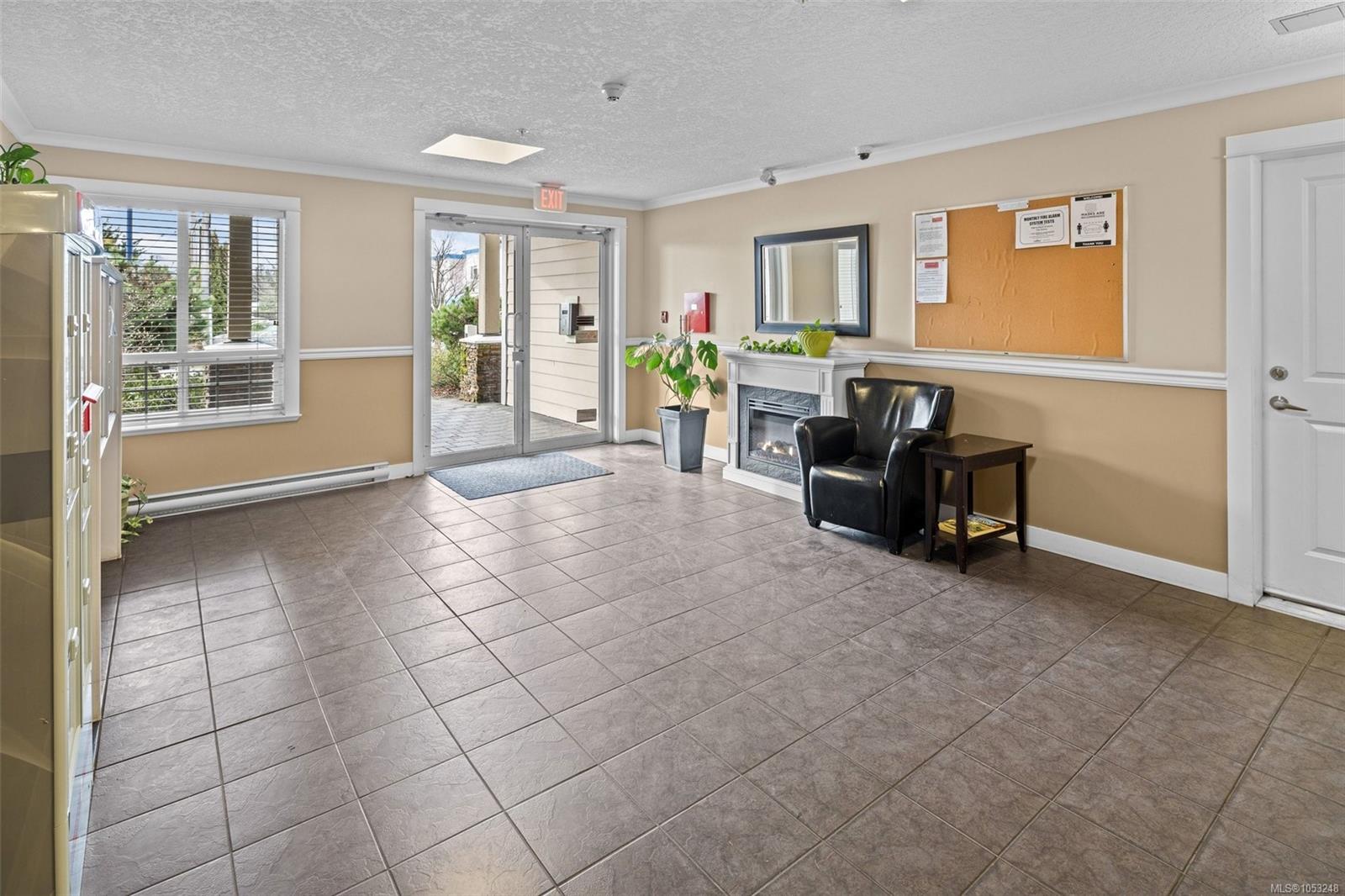 103-938 Dunford Ave — listing photo 7 of 26