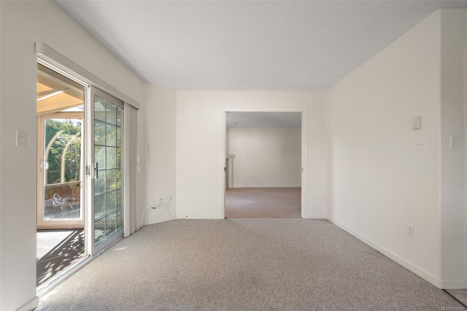 10232 Resthaven Dr — listing photo 12 of 33