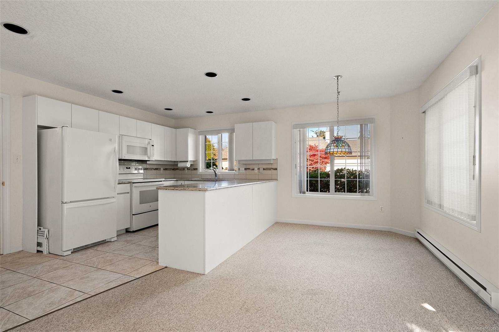 10232 Resthaven Dr — listing photo 10 of 33