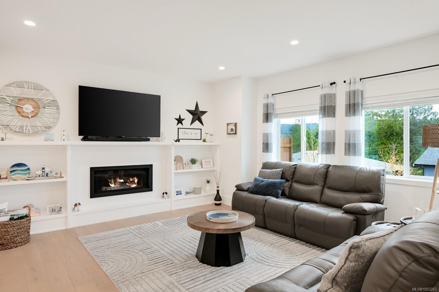 862 Tomack Loop — listing photo 5 of 44