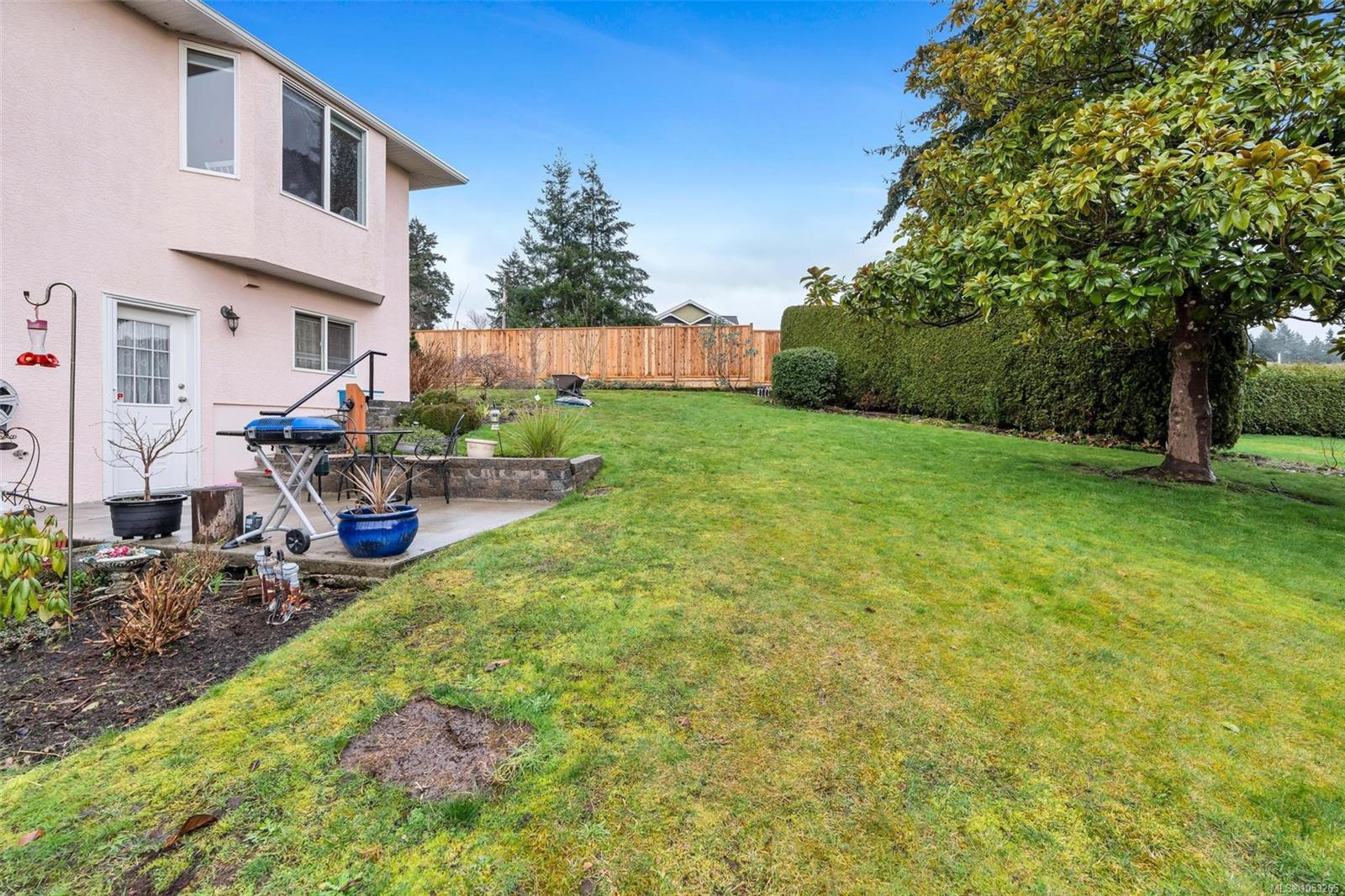 6111 Denali Dr — listing photo 3 of 59