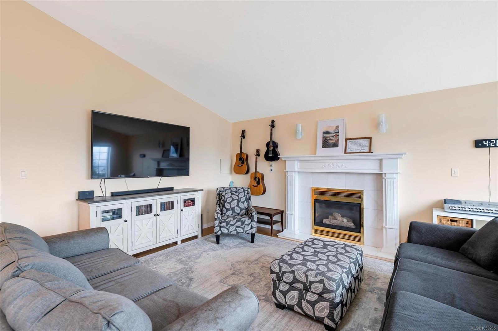 6111 Denali Dr — listing photo 7 of 59