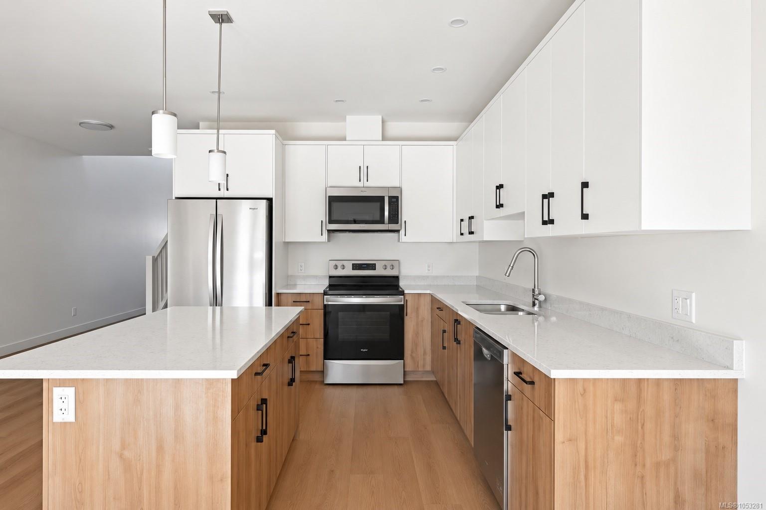 1111 Deltana Ave — listing photo 4 of 23