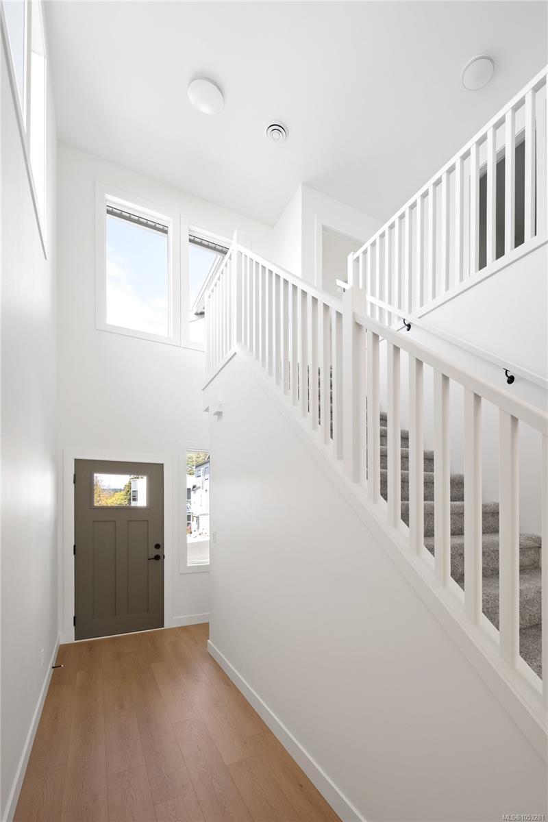 1111 Deltana Ave — listing photo 5 of 23