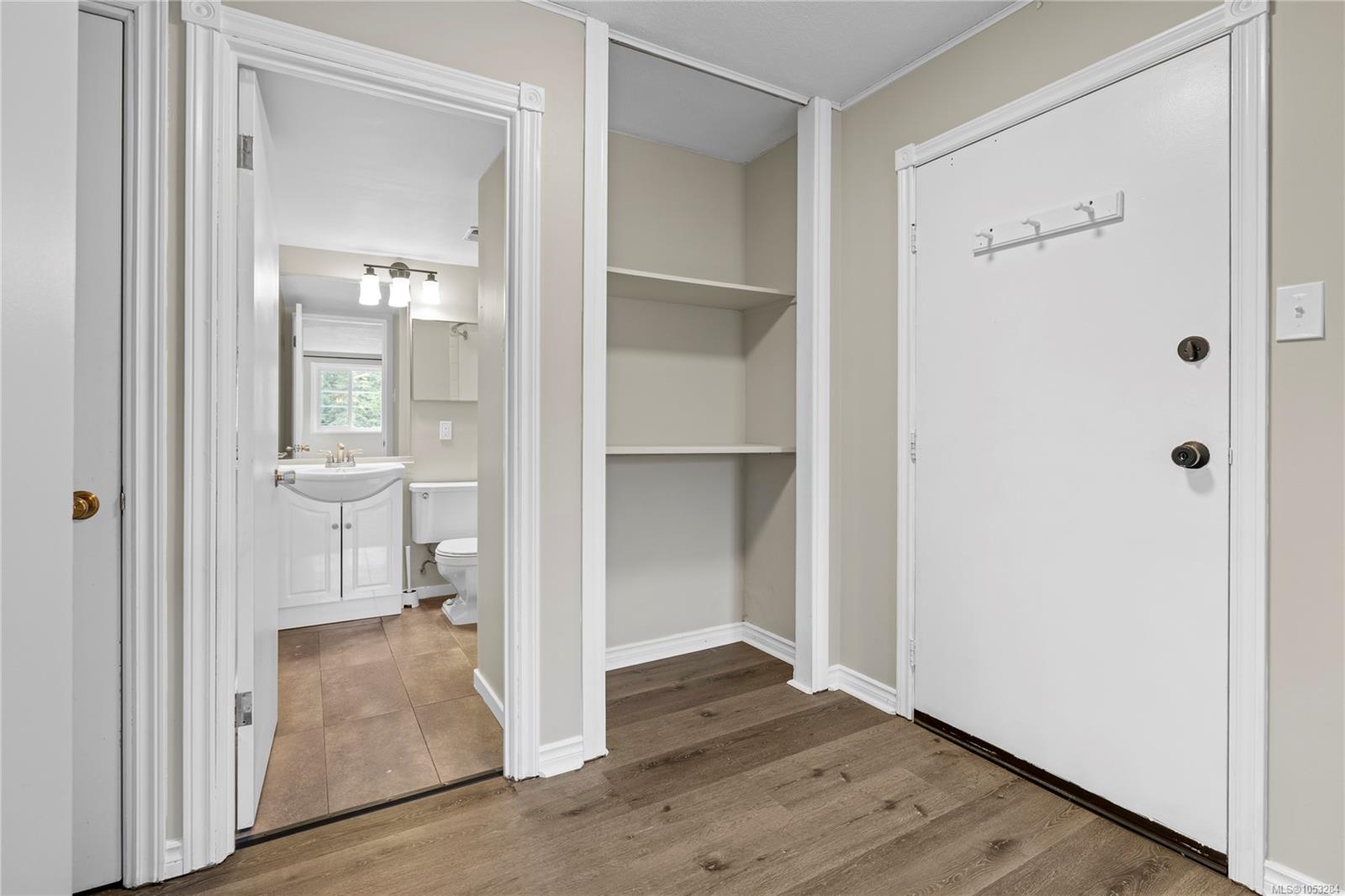 5302-999 Bowen Rd — listing photo 6 of 25