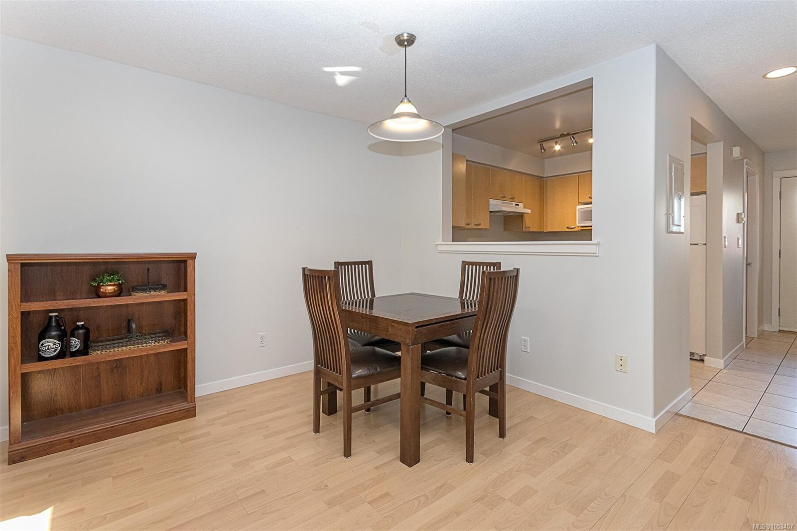 3-1019 North Park St — listing photo 11 of 40