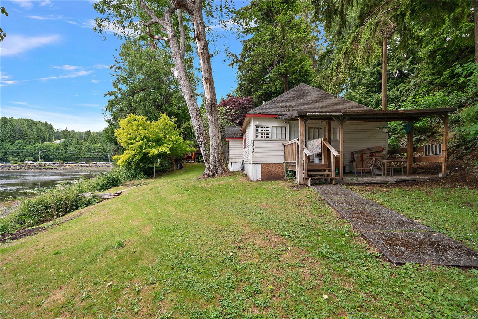 8575 Glenview Rd, Port Hardy