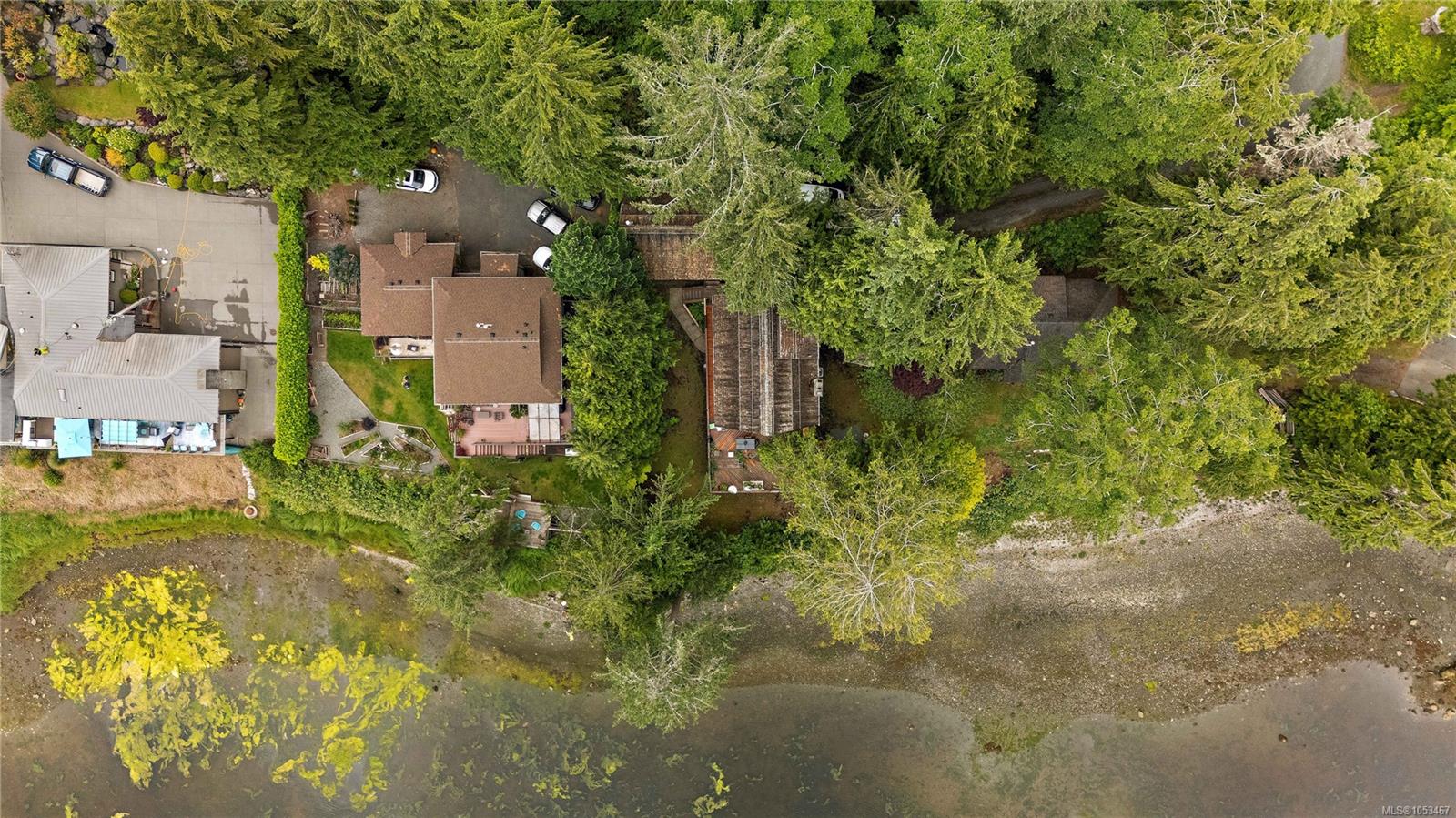 8595 Glenview Rd — listing photo 13 of 48