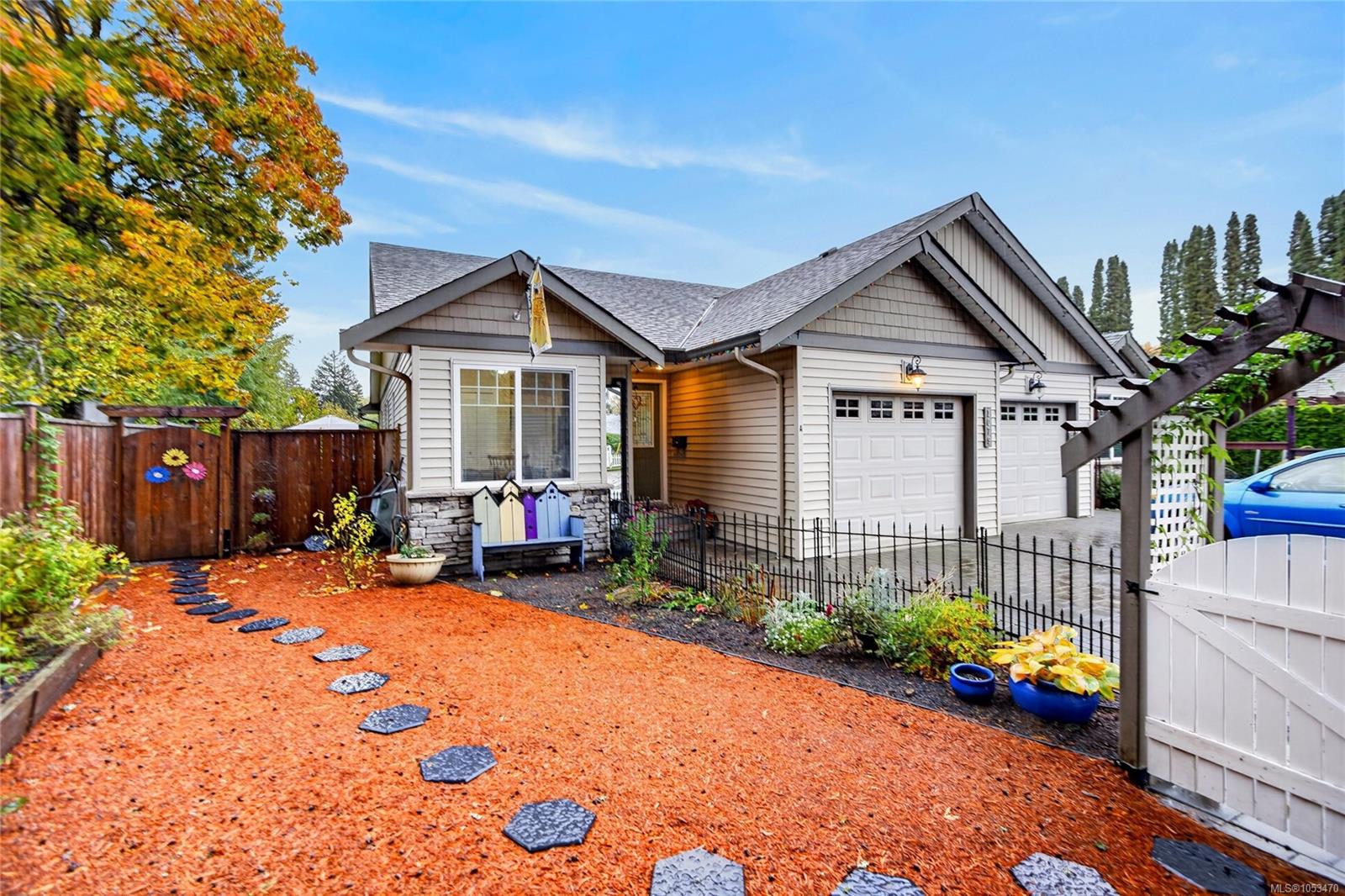 A-1079 8th St, Courtenay