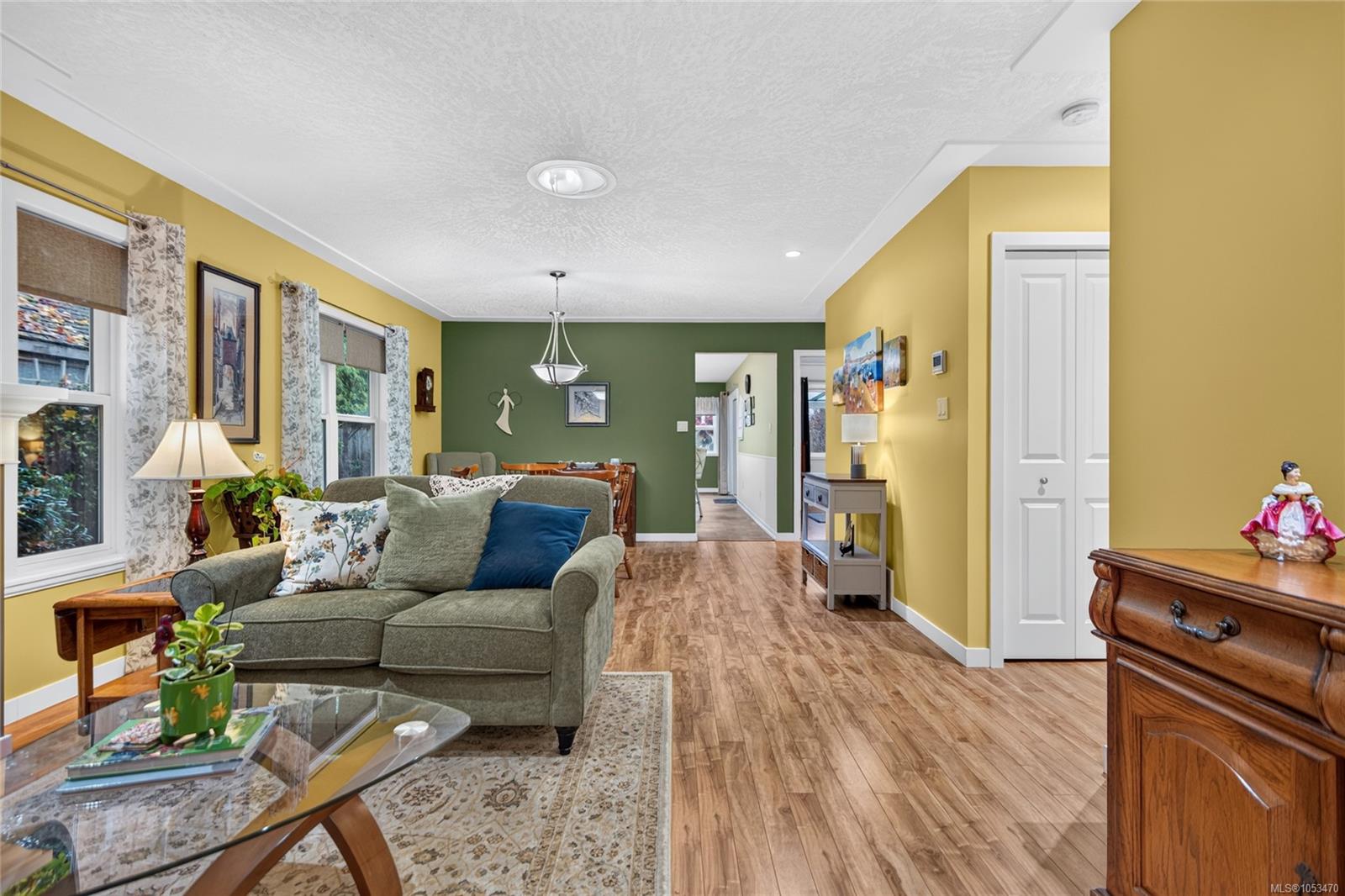 A-1079 8th St — listing photo 9 of 39