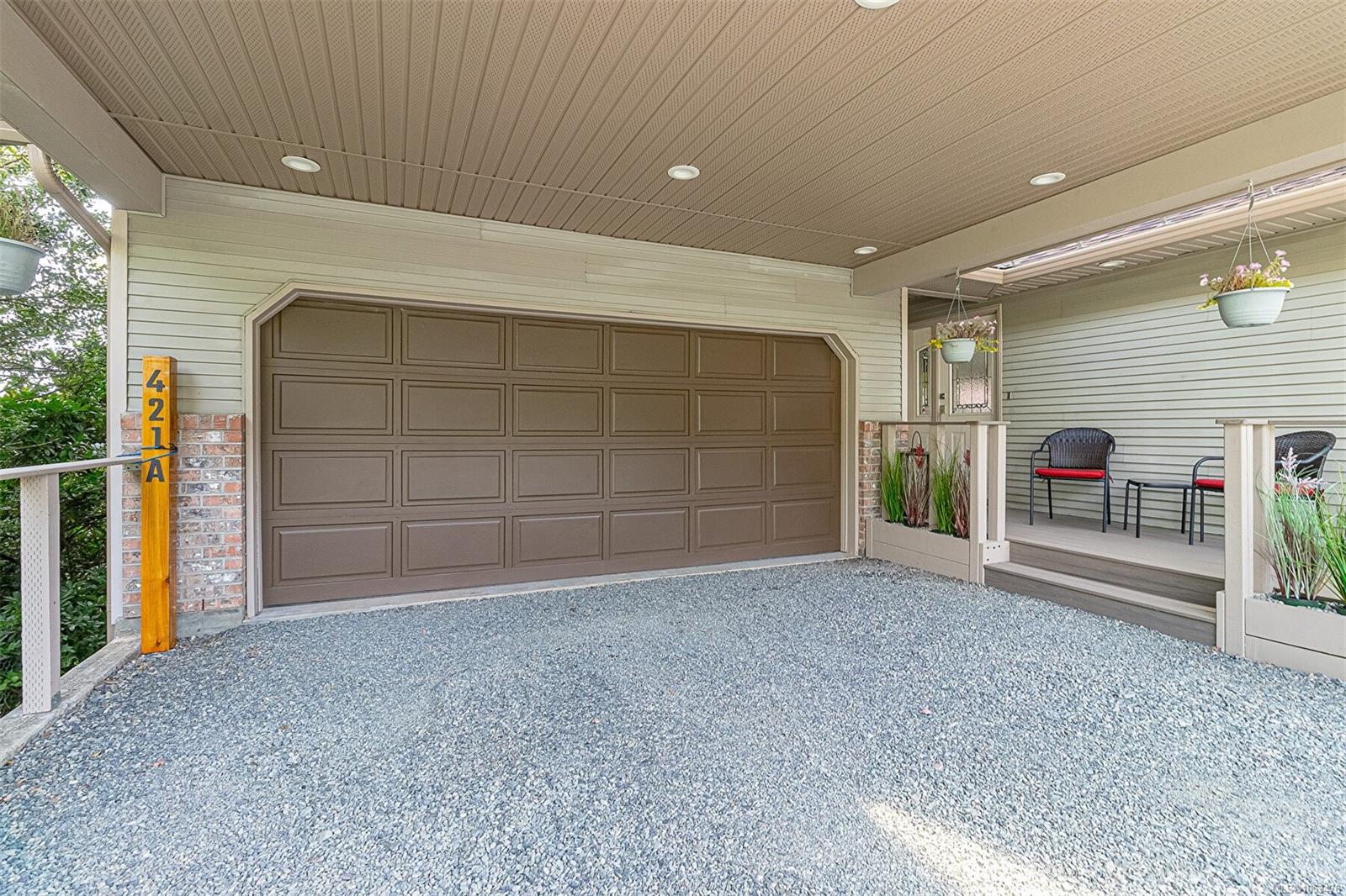 421 Walker Ave photo 6