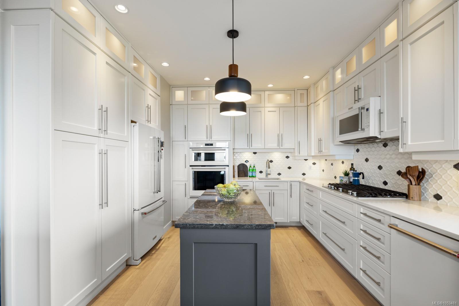 2209 Navigators Rise — listing photo 8 of 83